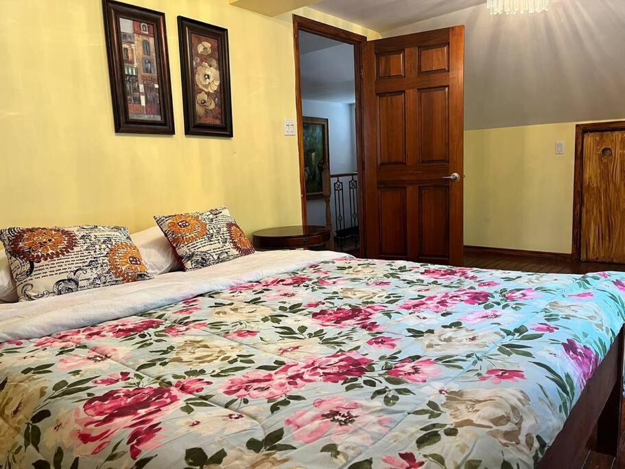 לוויס Petite Maison 2 Bedrooms מראה חיצוני תמונה